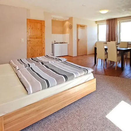 Ferienwohnung Meiersberg-Schlabrendorf